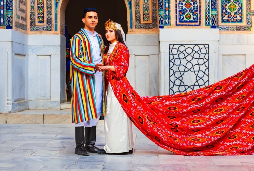Обрядная одежда узбекских женщин
